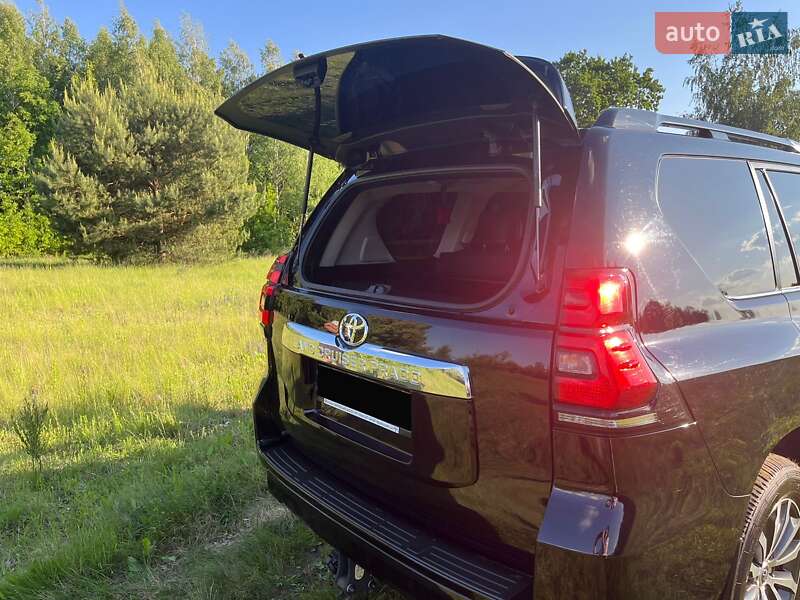 Позашляховик / Кросовер Toyota Land Cruiser Prado 2023 в Києві