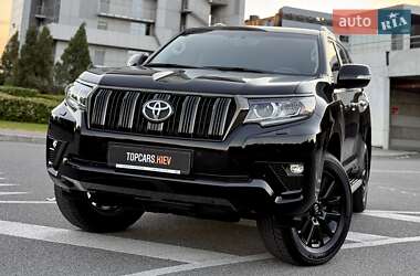Внедорожник / Кроссовер Toyota Land Cruiser Prado 2022 в 