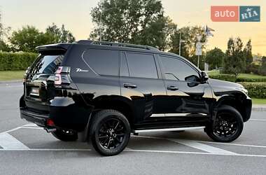 Внедорожник / Кроссовер Toyota Land Cruiser Prado 2022 в 