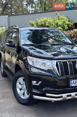 Внедорожник / Кроссовер Toyota Land Cruiser Prado 2023 в 