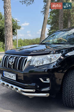 Внедорожник / Кроссовер Toyota Land Cruiser Prado 2023 в 