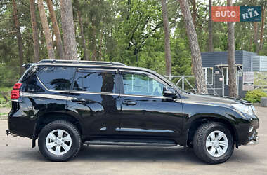 Внедорожник / Кроссовер Toyota Land Cruiser Prado 2023 в 