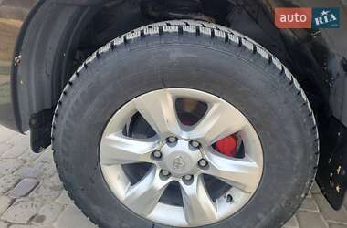 Внедорожник / Кроссовер Toyota Land Cruiser Prado 2010 в 