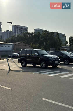 Внедорожник / Кроссовер Toyota Land Cruiser Prado 2006 в 