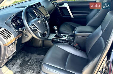 Внедорожник / Кроссовер Toyota Land Cruiser Prado 2021 в 