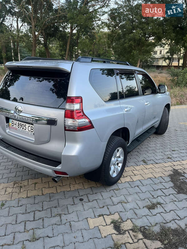 Внедорожник / Кроссовер Toyota Land Cruiser Prado 2013 в Измаиле
