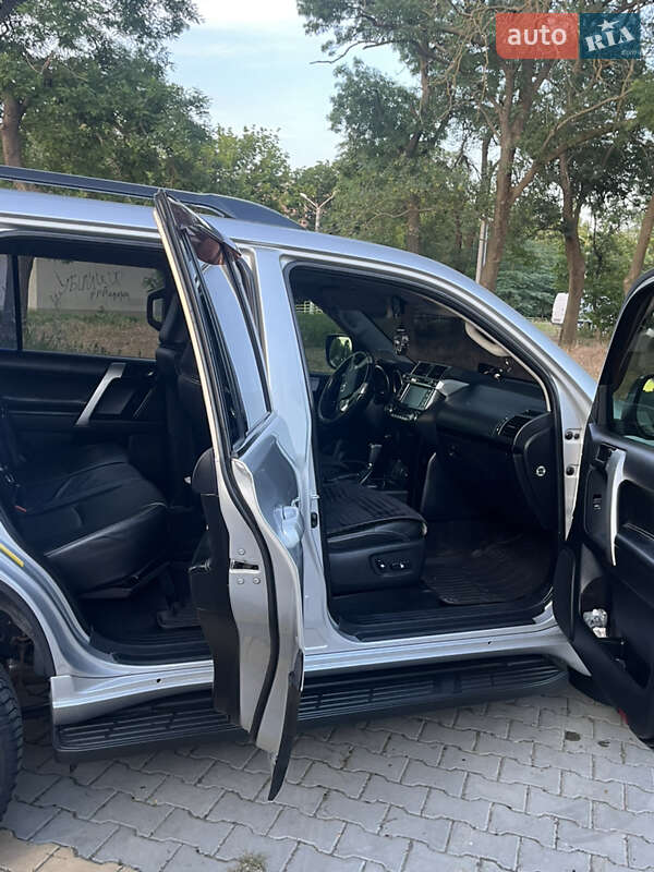 Внедорожник / Кроссовер Toyota Land Cruiser Prado 2013 в Измаиле