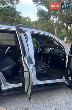 Внедорожник / Кроссовер Toyota Land Cruiser Prado 2013 в 