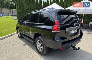 Позашляховик / Кросовер Toyota Land Cruiser Prado 2023 в 