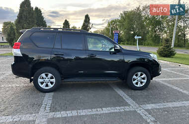 Внедорожник / Кроссовер Toyota Land Cruiser Prado 2010 в 