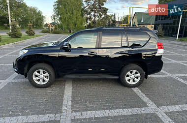 Внедорожник / Кроссовер Toyota Land Cruiser Prado 2010 в 