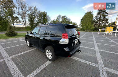 Внедорожник / Кроссовер Toyota Land Cruiser Prado 2010 в 
