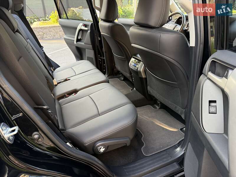 Внедорожник / Кроссовер Toyota Land Cruiser Prado 2021 в Виннице