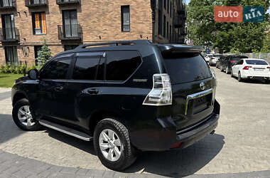 Позашляховик / Кросовер Toyota Land Cruiser Prado 2011 в 