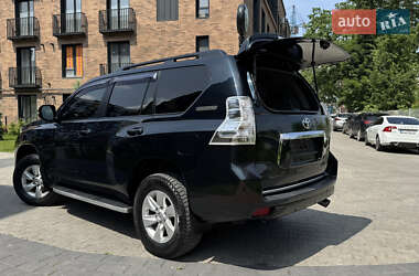 Позашляховик / Кросовер Toyota Land Cruiser Prado 2011 в 