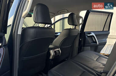 Позашляховик / Кросовер Toyota Land Cruiser Prado 2011 в 