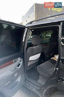 Внедорожник / Кроссовер Toyota Land Cruiser Prado 2006 в 