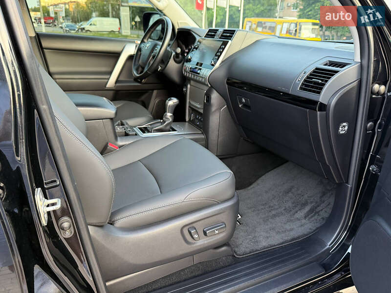 Внедорожник / Кроссовер Toyota Land Cruiser Prado 2021 в Киеве