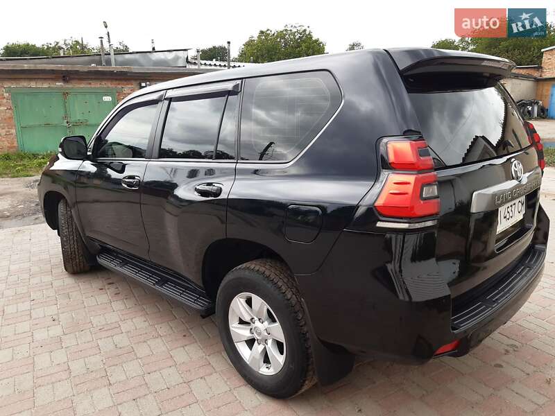 Внедорожник / Кроссовер Toyota Land Cruiser Prado 2017 в Полтаве