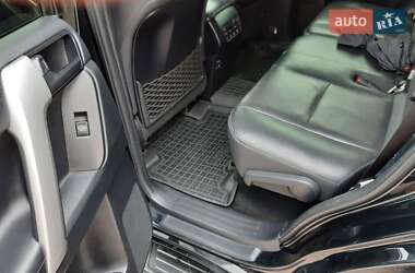 Внедорожник / Кроссовер Toyota Land Cruiser Prado 2017 в 