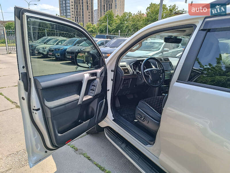 Внедорожник / Кроссовер Toyota Land Cruiser Prado 2021 в Харькове фото 17 Внедорожник / Кроссовер Toyota Land Cruiser Prado 2021 в Харькове