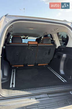 Внедорожник / Кроссовер Toyota Land Cruiser Prado 2021 в 