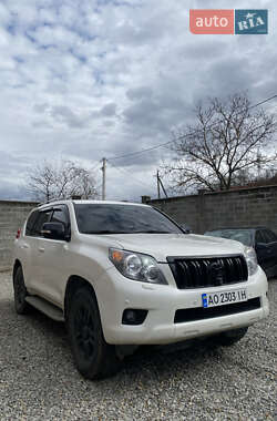 Внедорожник / Кроссовер Toyota Land Cruiser Prado 2010 в 
