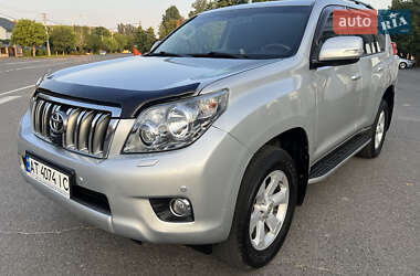 Внедорожник / Кроссовер Toyota Land Cruiser Prado 2011 в Ужгороде