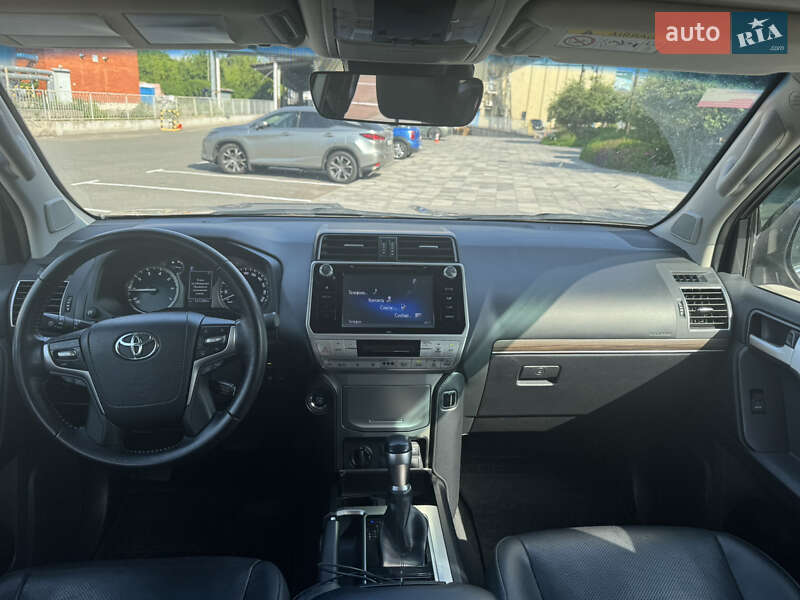 Внедорожник / Кроссовер Toyota Land Cruiser Prado 2019 в Киеве фото 8 Внедорожник / Кроссовер Toyota Land Cruiser Prado 2019 в Киеве