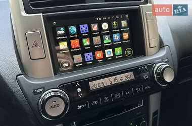 Позашляховик / Кросовер Toyota Land Cruiser Prado 2013 в Фастові