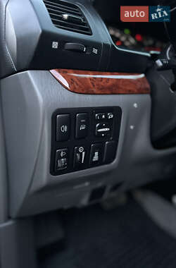 Внедорожник / Кроссовер Toyota Land Cruiser Prado 2006 в 