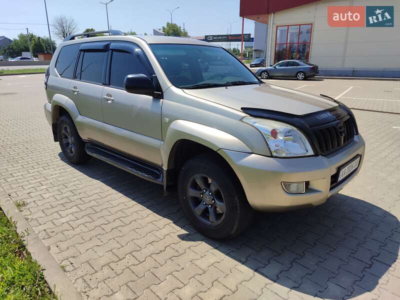Внедорожник / Кроссовер Toyota Land Cruiser Prado 2004 в Киеве