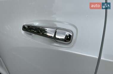 Внедорожник / Кроссовер Toyota Land Cruiser Prado 2020 в 