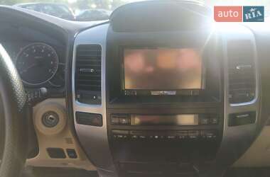 Внедорожник / Кроссовер Toyota Land Cruiser Prado 2005 в 