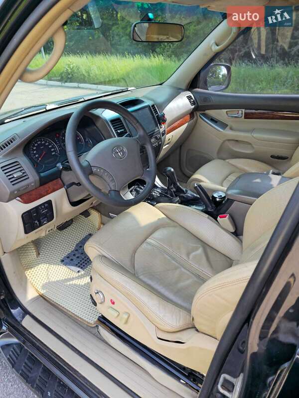 Позашляховик / Кросовер Toyota Land Cruiser Prado 2008 в Києві