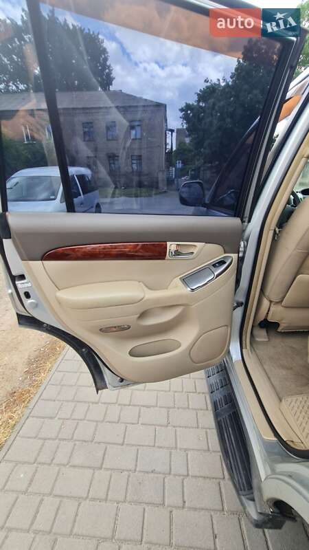 Внедорожник / Кроссовер Toyota Land Cruiser Prado 2004 в Запорожье