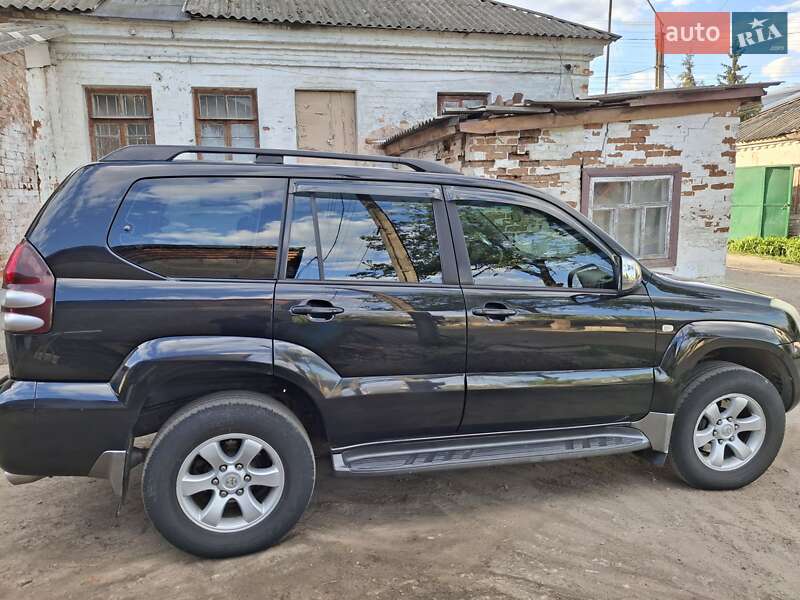Внедорожник / Кроссовер Toyota Land Cruiser Prado 2005 в Краснокутске
