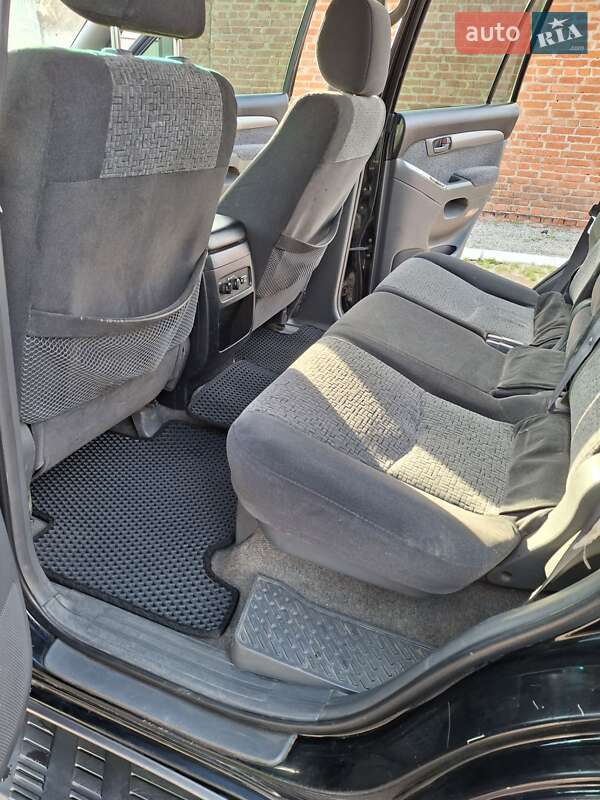 Внедорожник / Кроссовер Toyota Land Cruiser Prado 2005 в Краснокутске