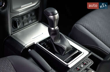 Внедорожник / Кроссовер Toyota Land Cruiser Prado 2022 в 