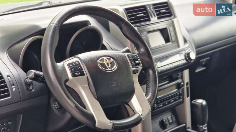 Внедорожник / Кроссовер Toyota Land Cruiser Prado 2010 в Ровно фото 8 Внедорожник / Кроссовер Toyota Land Cruiser Prado 2010 в Ровно