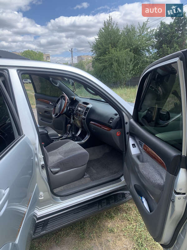 Внедорожник / Кроссовер Toyota Land Cruiser Prado 2007 в Днепре