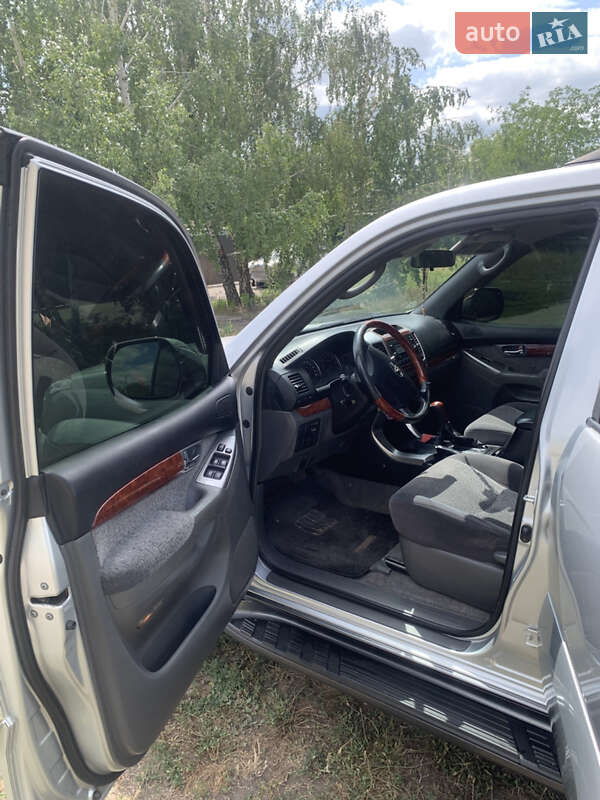 Внедорожник / Кроссовер Toyota Land Cruiser Prado 2007 в Днепре