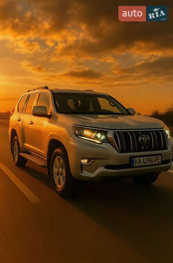 Позашляховик / Кросовер Toyota Land Cruiser Prado 2020 в Києві