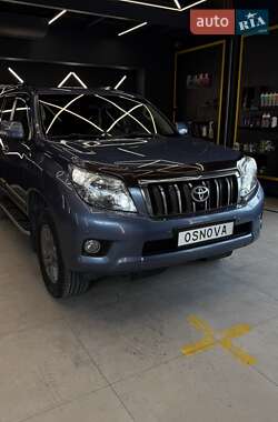 Внедорожник / Кроссовер Toyota Land Cruiser Prado 2012 в Киеве