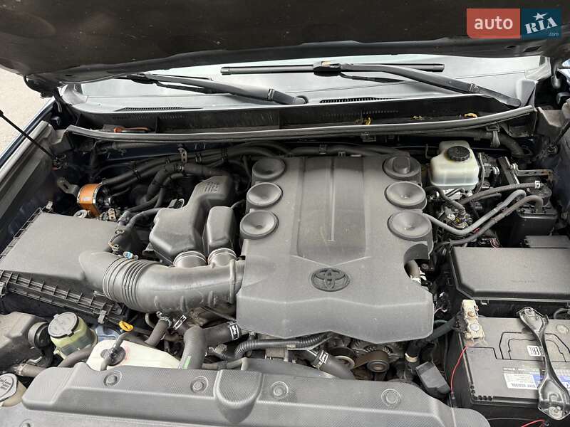 Позашляховик / Кросовер Toyota Land Cruiser Prado 2012 в Києві фото 21 Позашляховик / Кросовер Toyota Land Cruiser Prado 2012 в Києві