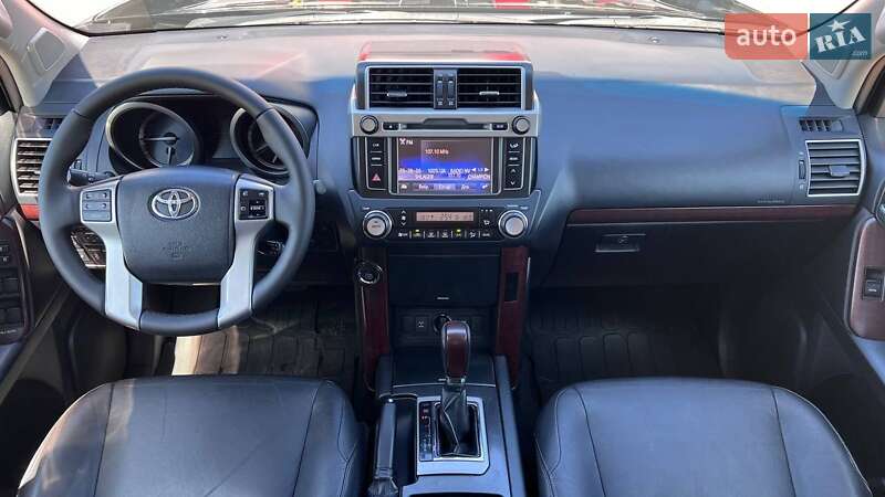 Внедорожник / Кроссовер Toyota Land Cruiser Prado 2016 в Хмельницком