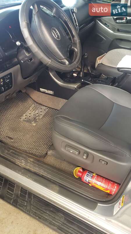 Позашляховик / Кросовер Toyota Land Cruiser Prado 2006 в Виноградові