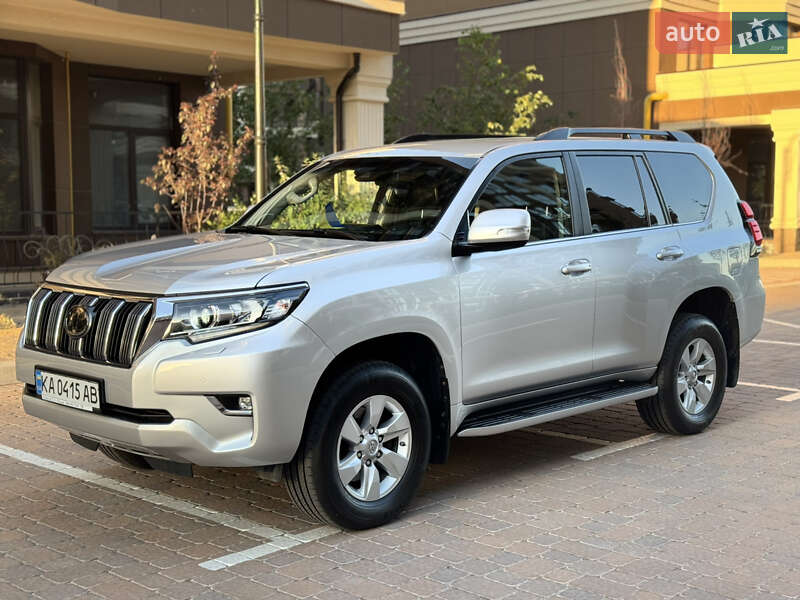 Внедорожник / Кроссовер Toyota Land Cruiser Prado 2019 в Киеве