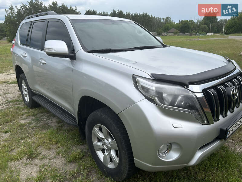 Внедорожник / Кроссовер Toyota Land Cruiser Prado 2015 в Конотопе