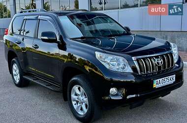 Позашляховик / Кросовер Toyota Land Cruiser Prado 2013 в 